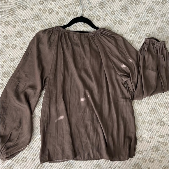 Neuflora women’s peasant blouse - Picture 2 of 3